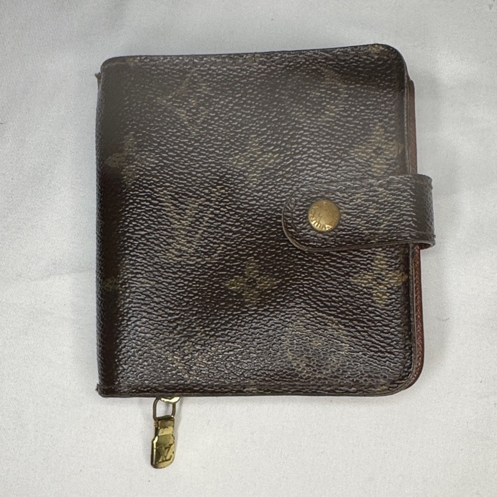 Louis Vuitton Monogram Compact Zip Wallet